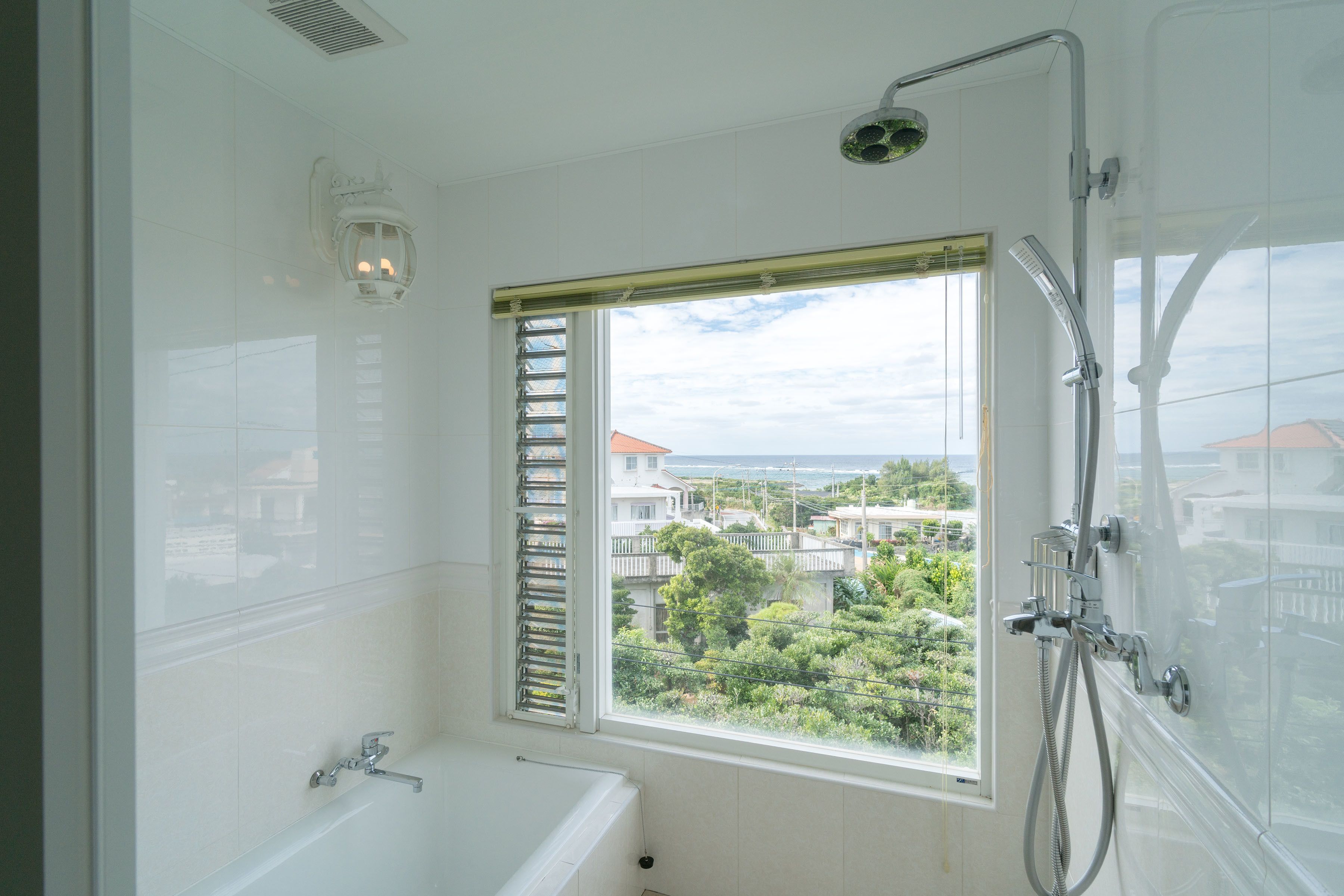 napoli | bathroom | separate bathtub and shower, deep-soaking bathtub, free toiletries