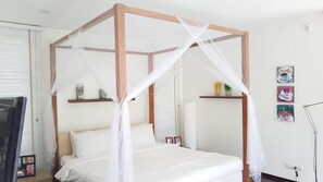 3 slaapkamers, luxe beddengoed, een kluis op de kamer
