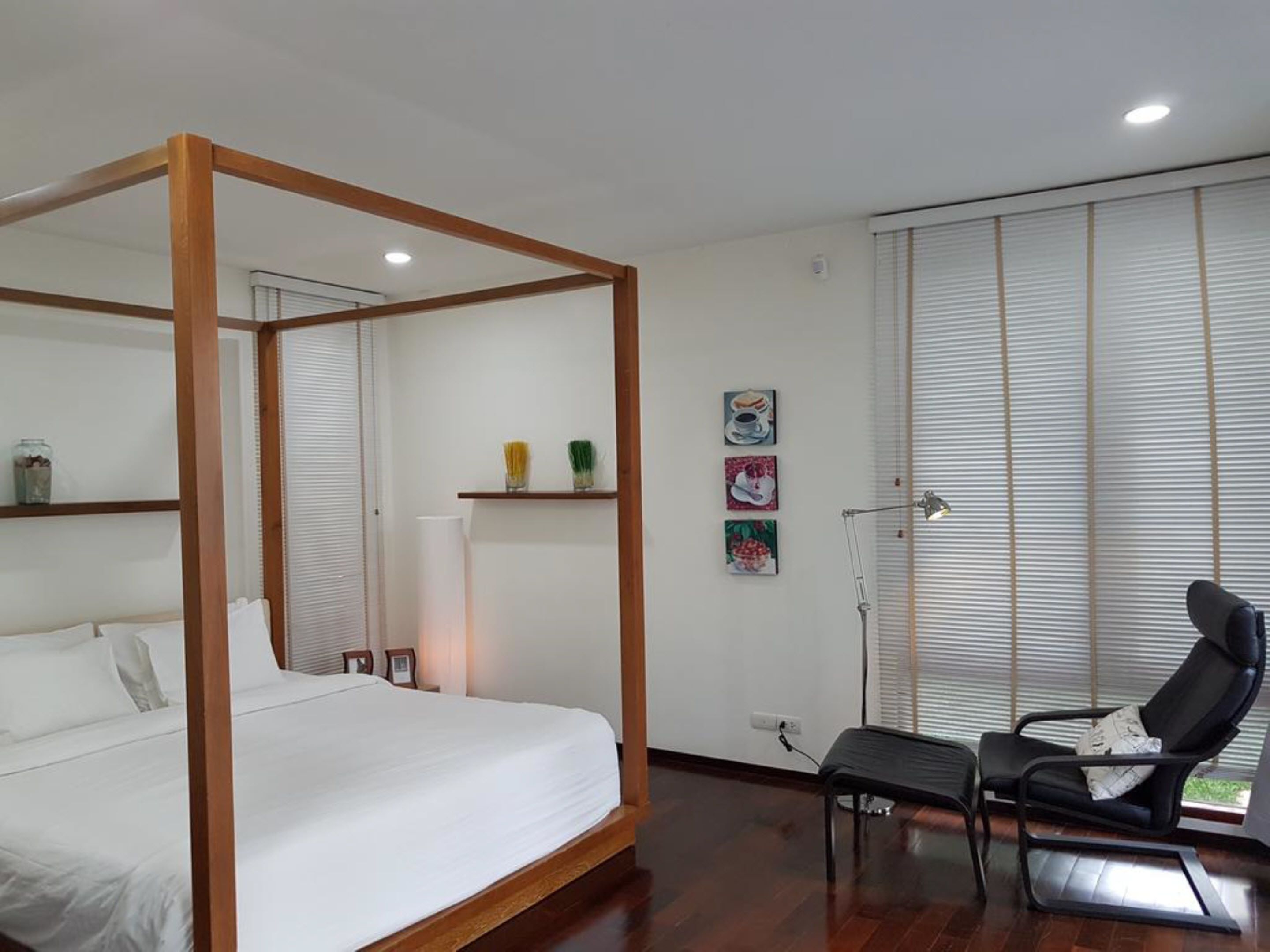 3 bedrooms, premium bedding, in-room safe, blackout drapes