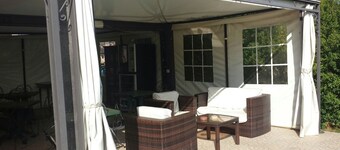 Bed and Breakfast Coral Blue