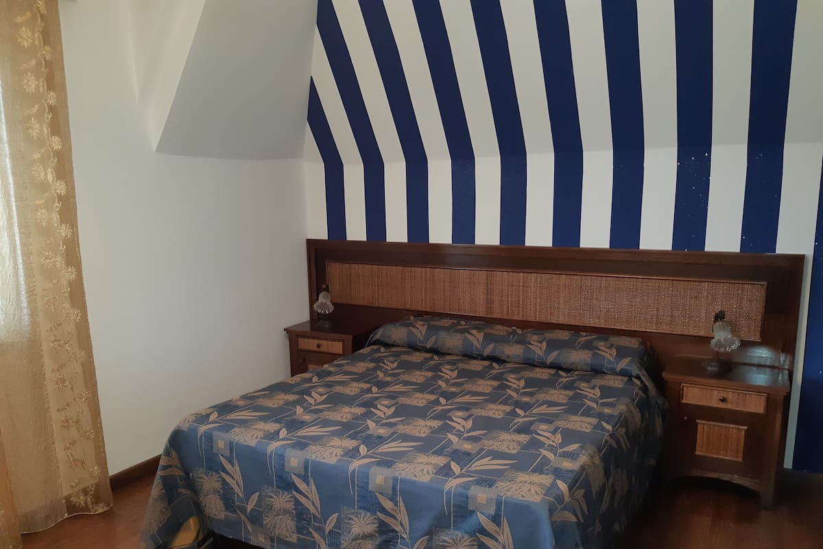 Deluxe-Doppelzimmer | Hochwertige Bettwaren, Minibar, Schreibtisch, kostenloses WLAN