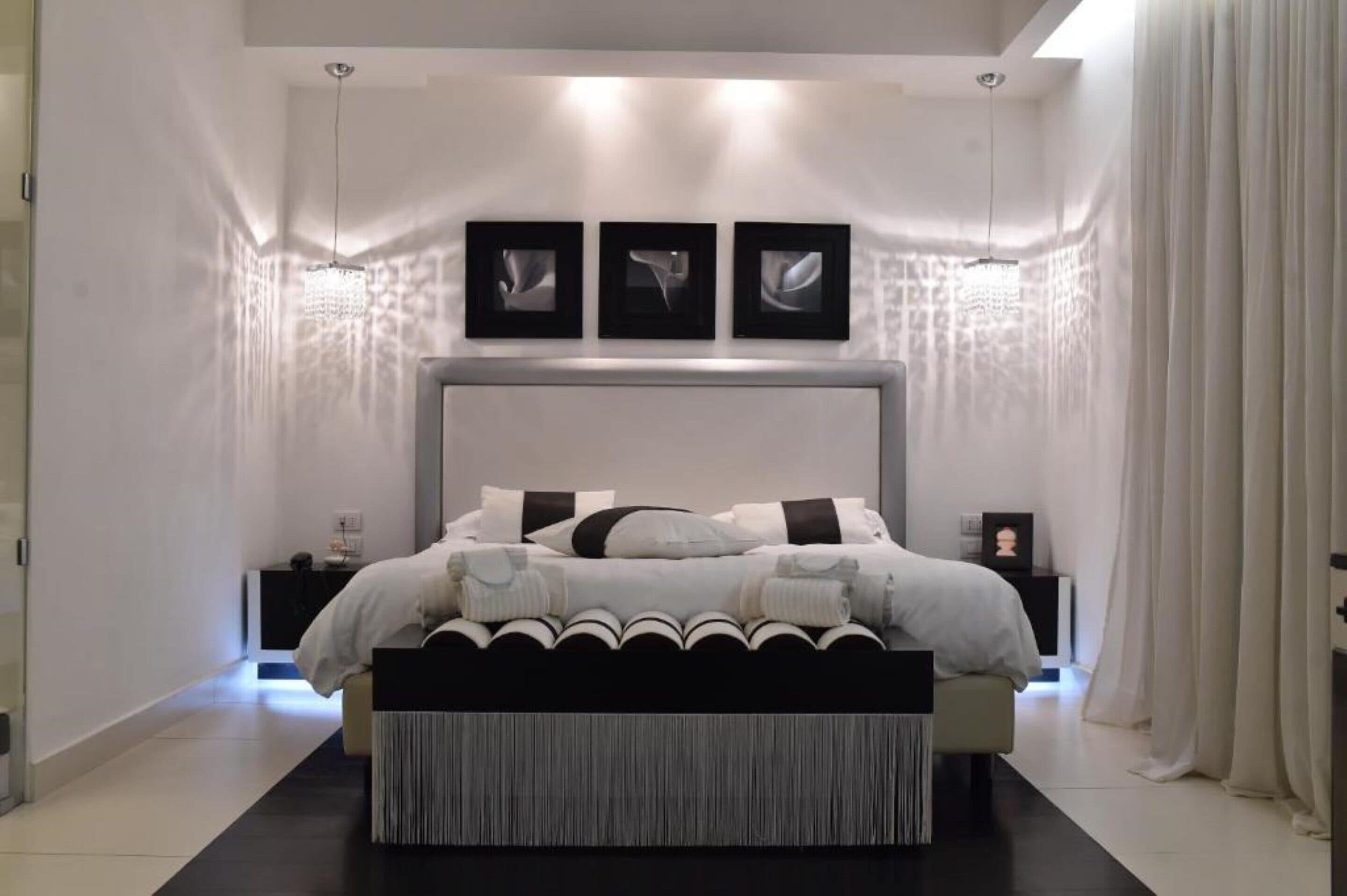 royal studio suite | in-room safe, desk, free wifi, bed sheets