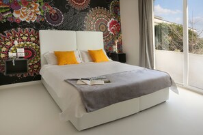 In-room safe, desk, free WiFi, bed sheets