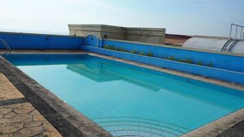 Outdoor pool, open 7 AM to 10 PM, sun loungers