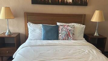 1 bedroom, in-room safe, desk, iron/ironing board