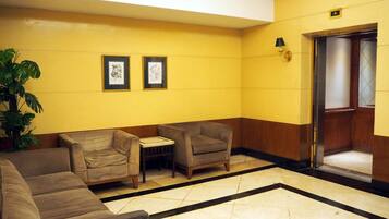 Zona de estar del vestíbulo