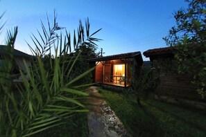 Standard Bungalow | Free cribs/infant beds, free WiFi - Emek Pansiyon (Kemer)