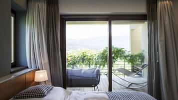 Suite estudio Confort | Ropa de cama de alta calidad, edredón y artículos del minibar gratis