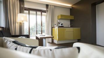Studio Suite Executive | Bếp nhỏ riêng | Tủ lạnh, máy rửa bát, dụng cụ pha espresso, dụng cụ pha cà phê/trà