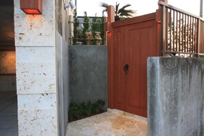 Interior entrance - Cottage Hakuraku (Onna)