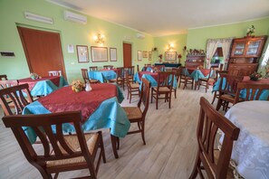 ห้องอาหารเช้า