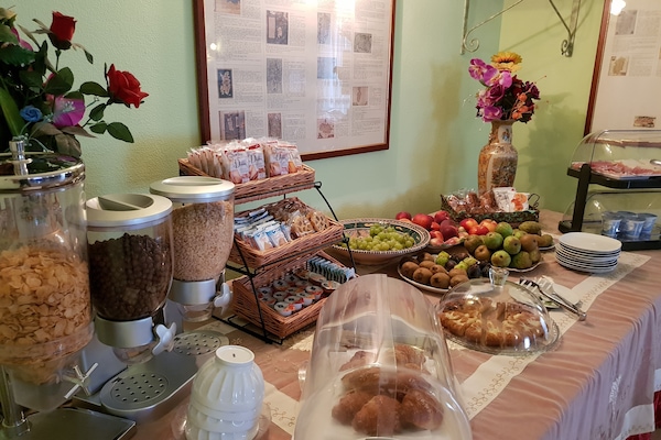 Petit déjeuner buffet