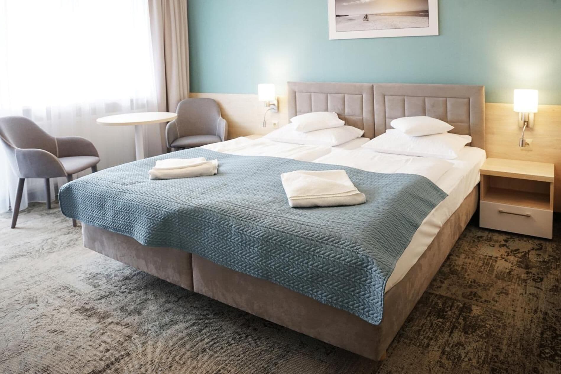 Schreibtisch, Babybetten, Zustellbetten, kostenloses WLAN