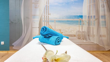 Body treatments, body scrubs, facials