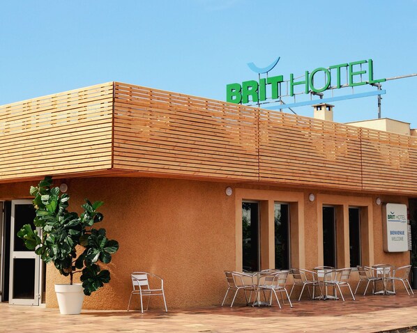 Exterior - Brit Hotel Castres (Castres)