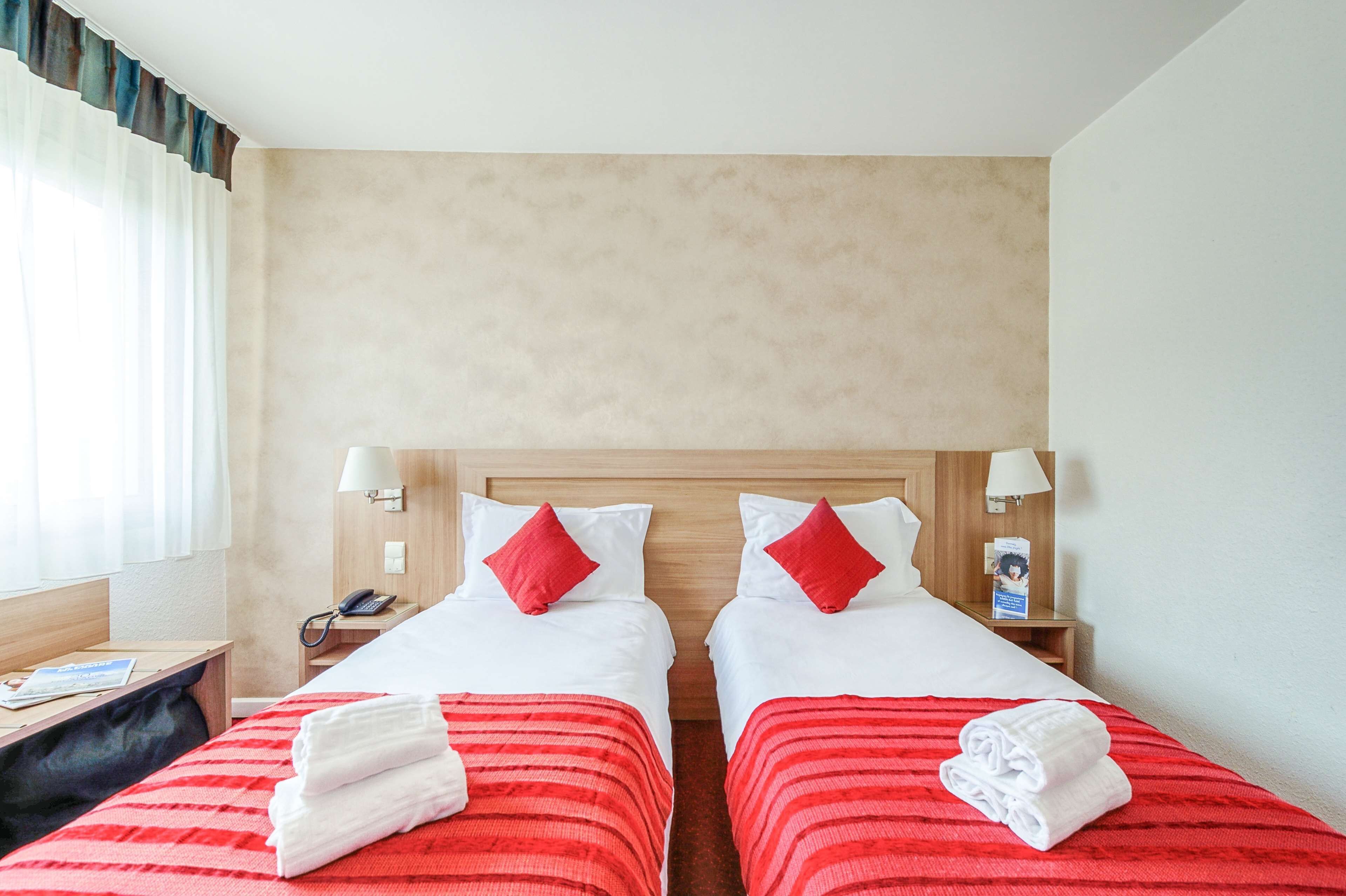 twin room | 1 bedroom, desk, blackout curtains, soundproofing