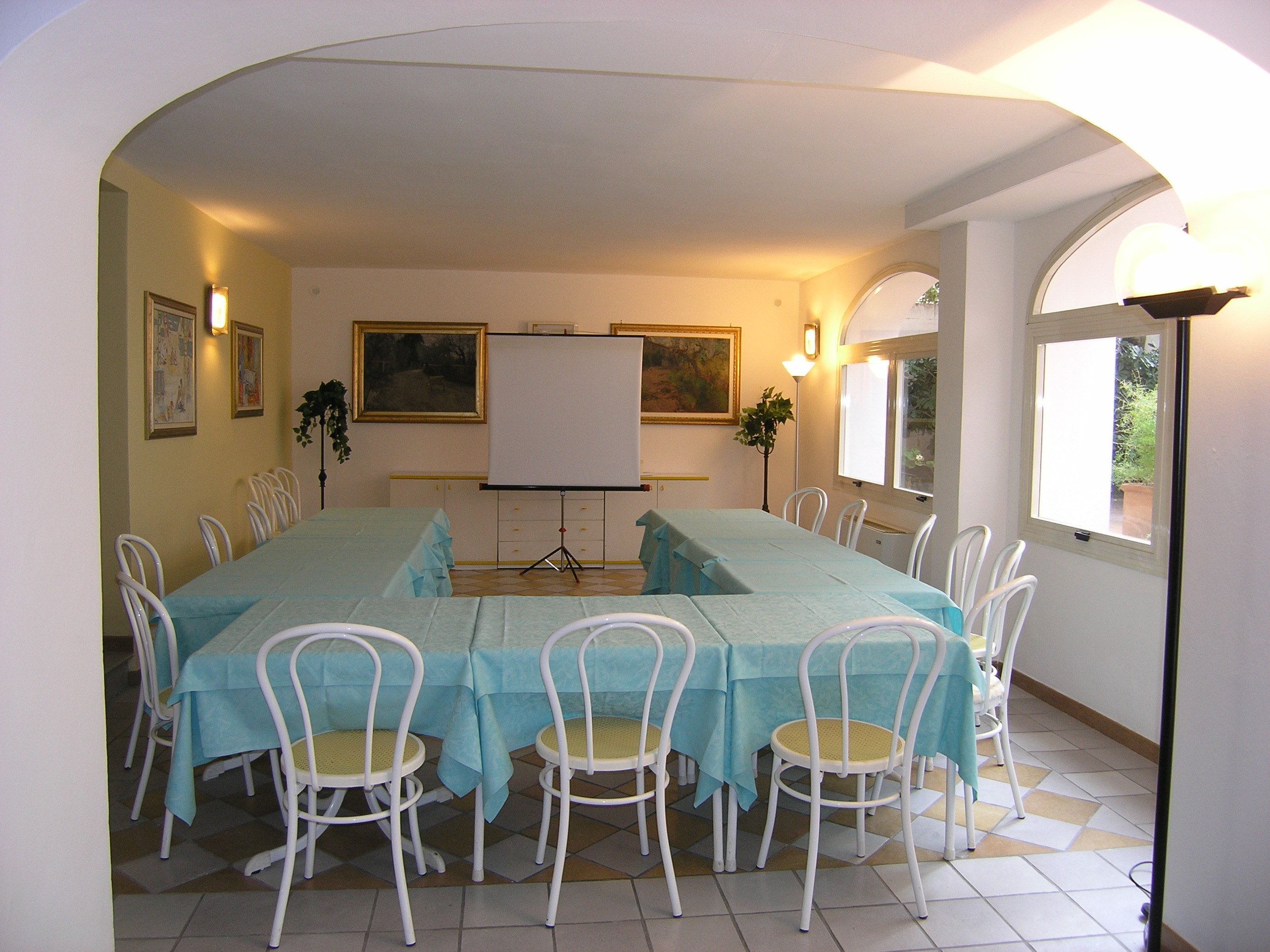 Meeting facility