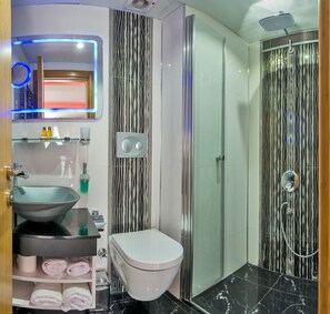 Bathroom - Butterfly Suites (Istanbul)