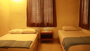 House, 4 Bedrooms | 4 bilik tidur, katil lipat simpan/tambahan