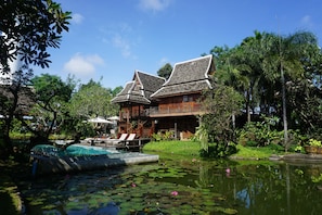 Property grounds - Baansuwanburi (San Sai)