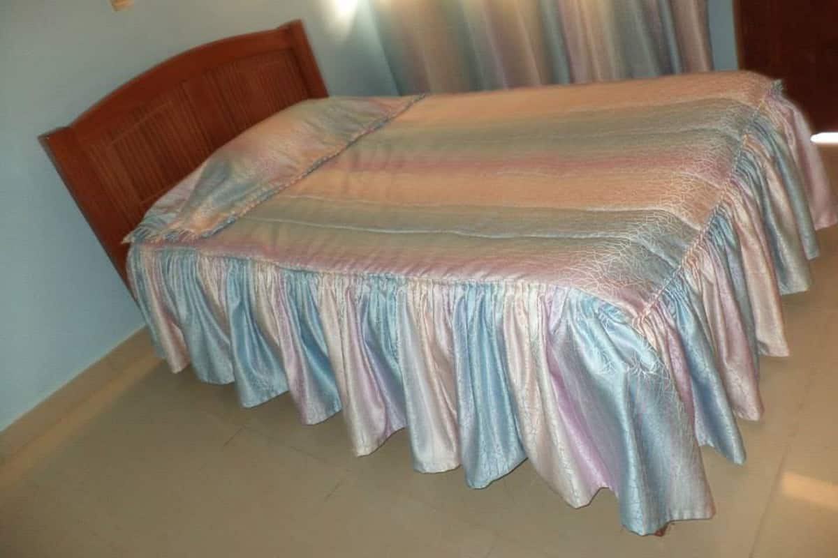 Standard Room | Desk, laptop workspace, blackout drapes, free WiFi