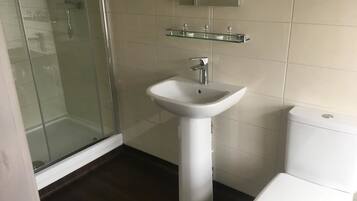 Double Room, Ensuite | Bathroom