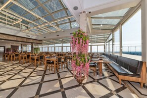 Breakfast and lunch served - Piya Sport Hotel (Istanbul)