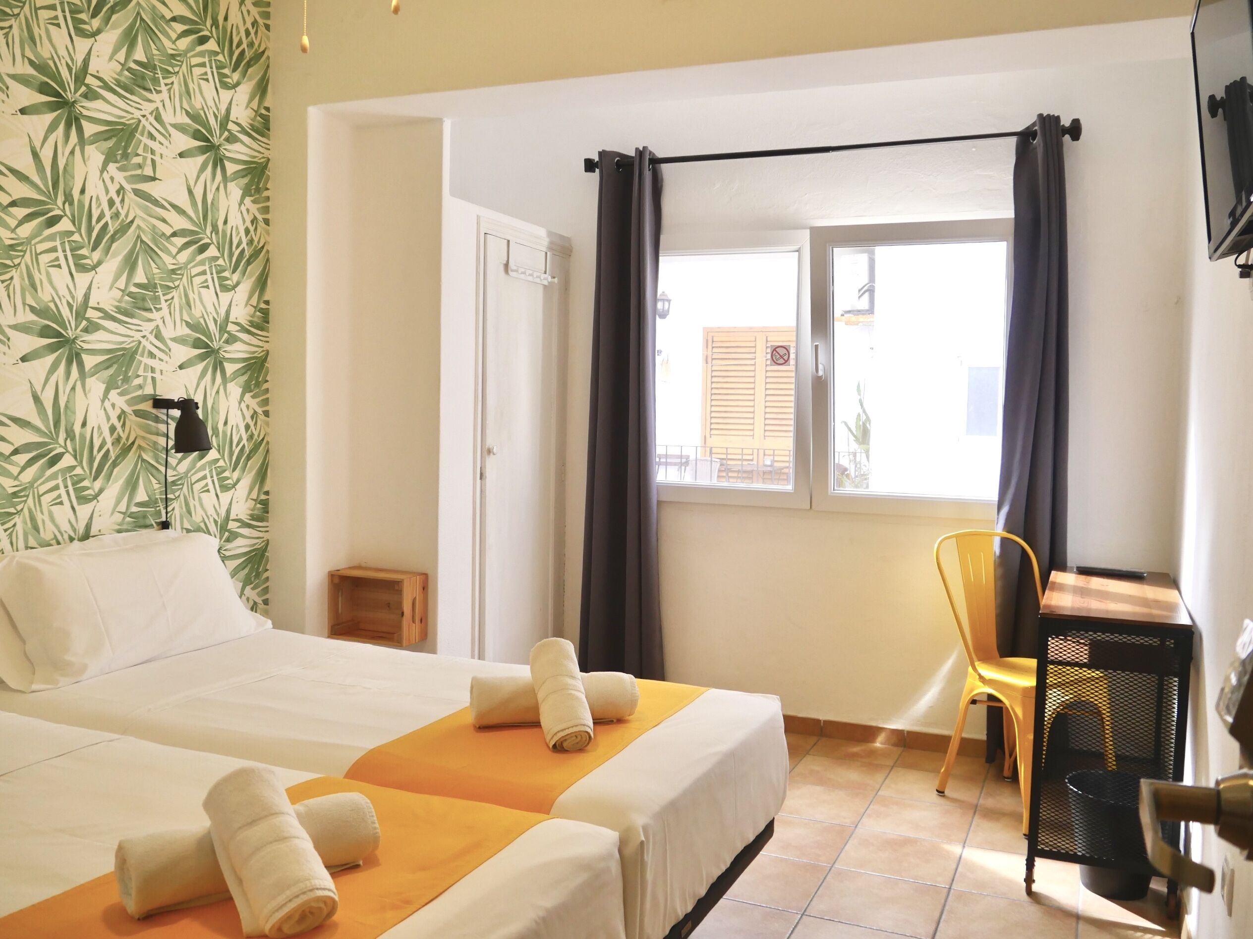 Photo - Nanit Rooms Ibiza Hostal