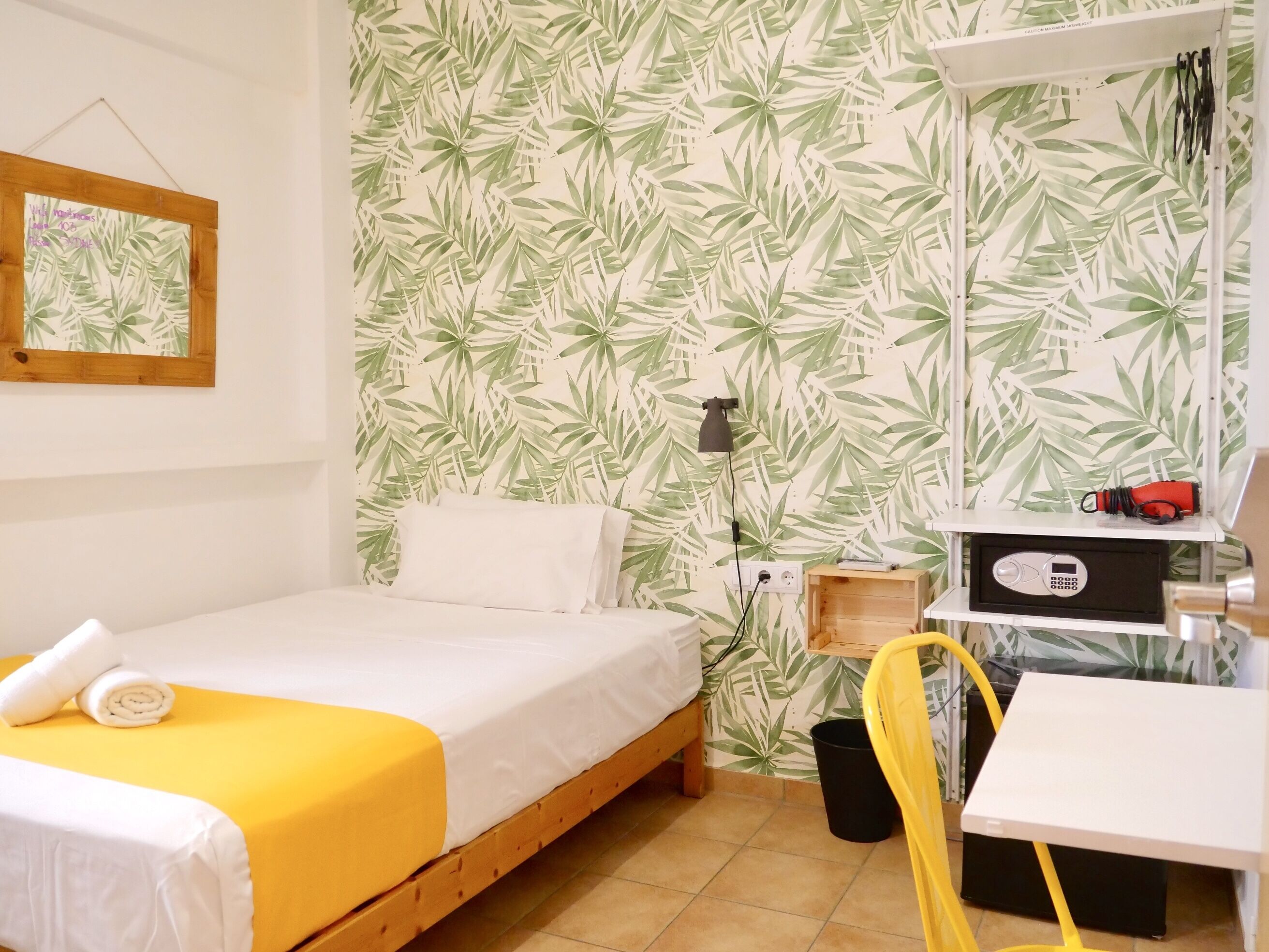 Photo - Nanit Rooms Ibiza Hostal
