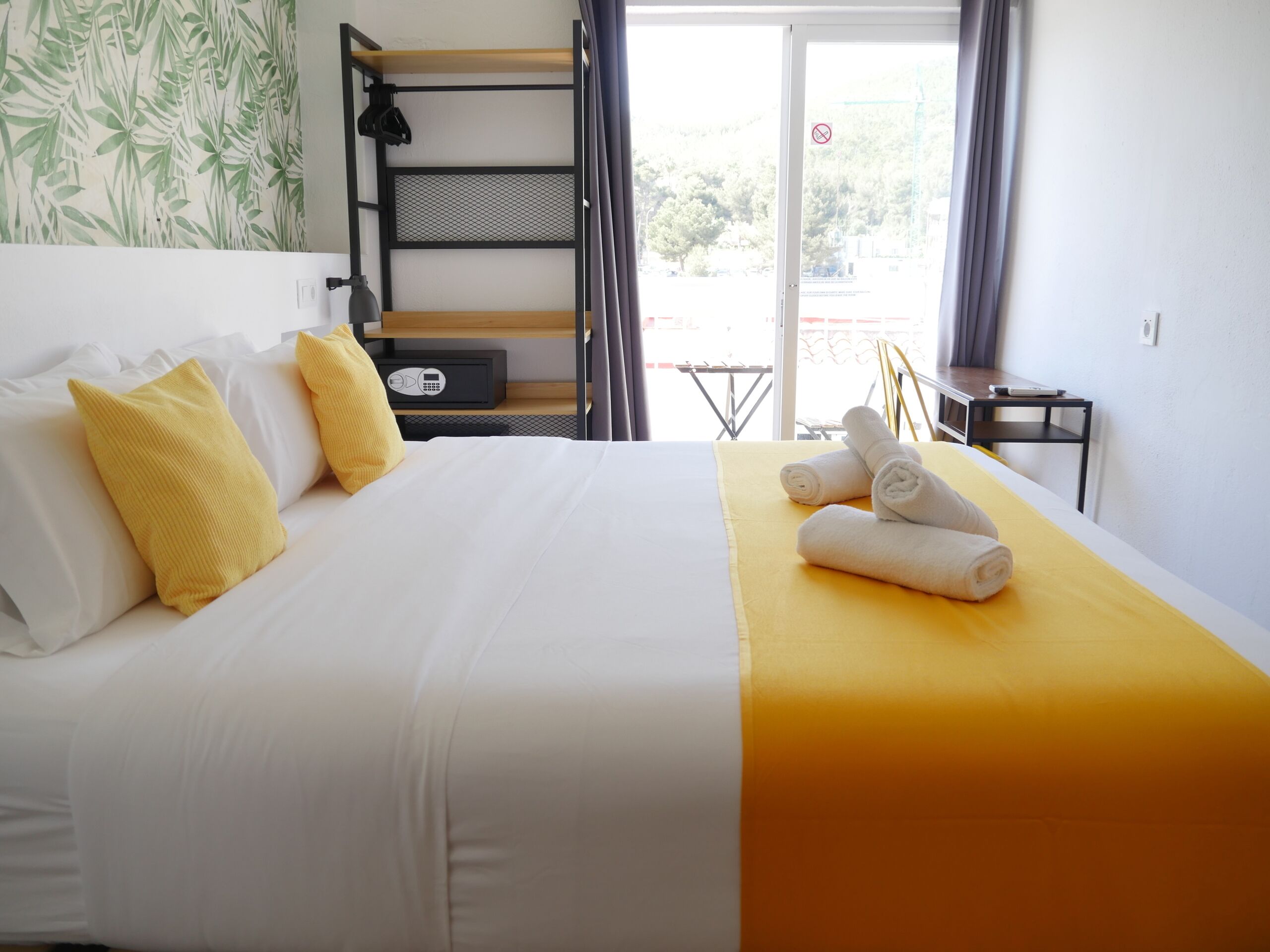 Photo - Nanit Rooms Ibiza Hostal