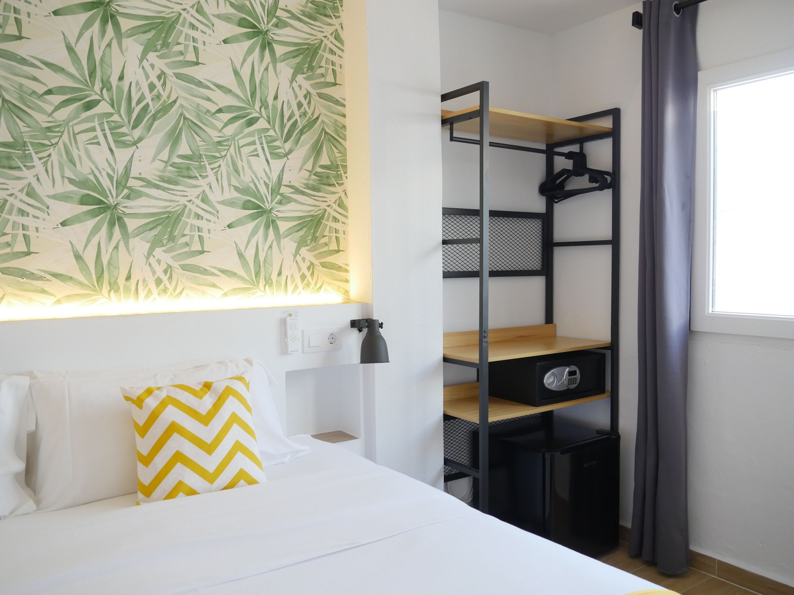 Photo - Nanit Rooms Ibiza Hostal