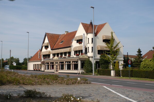 Exterior - Het Gravenhof (Torhout)