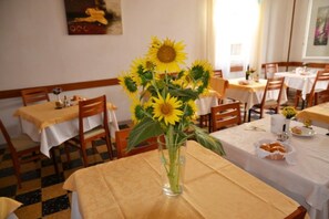 Dining - Albergo Larenzia (Cattolica)