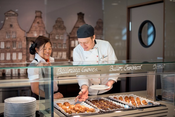 Buffet breakfast for a fee on weekends