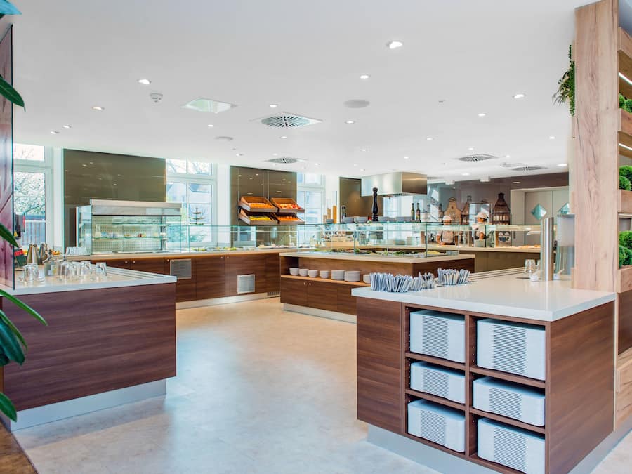 Buffet breakfast for a fee on weekends