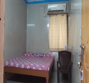 디럭스룸, 더블침대 1개 | 책상, 무료 WiFi