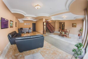 Interior entrance - Rogas Home (Tbilisi)