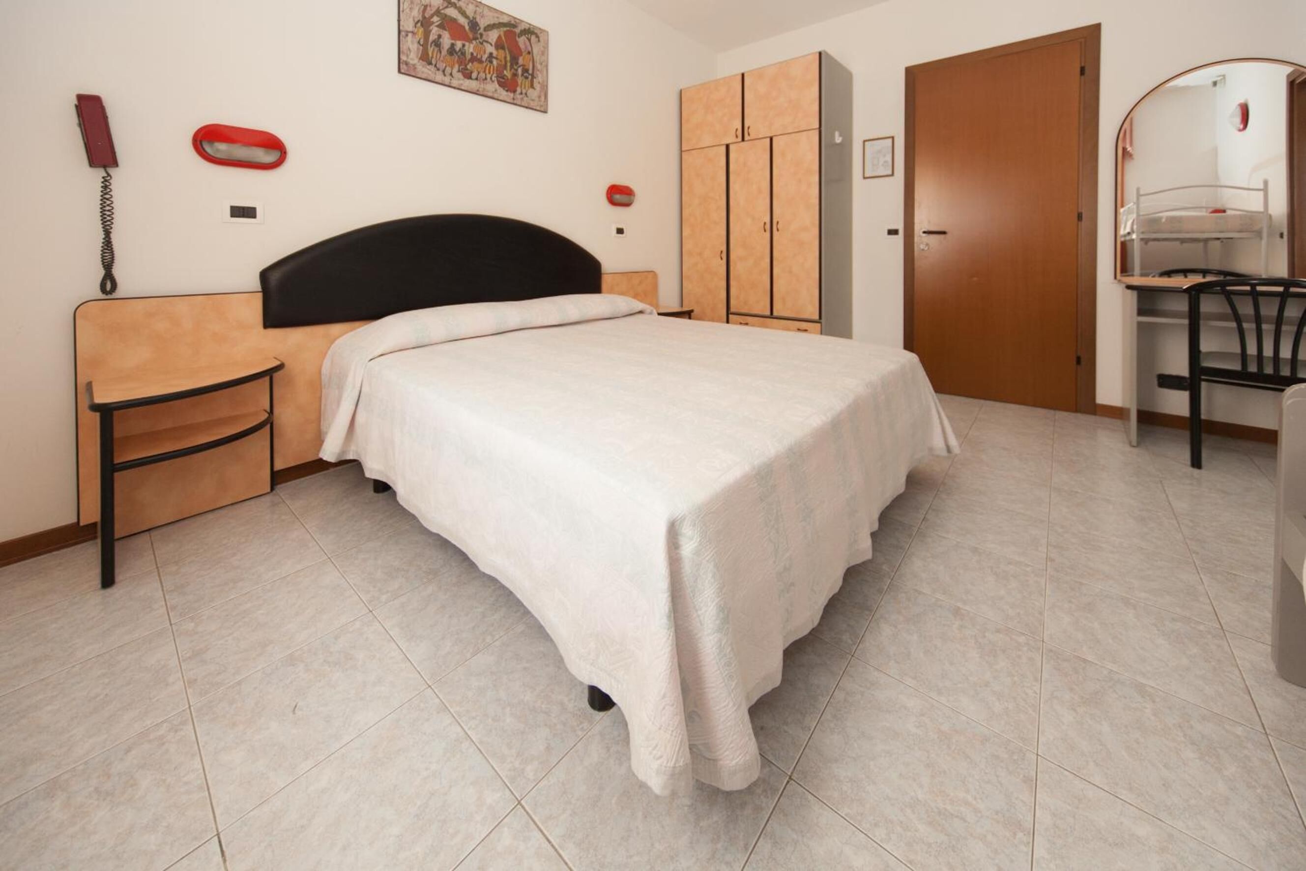 in-room safe, desk, laptop workspace, free wifi