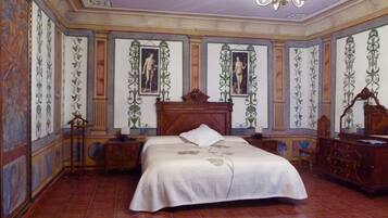 Double Room | Individually decorated, individually furnished, rollaway beds, free WiFi