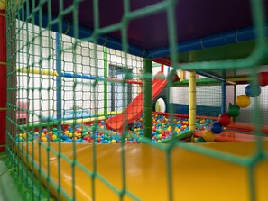 Children’s play area – indoor