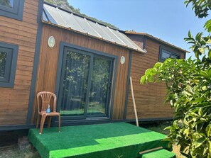 Individually decorated, iron/ironing board, free WiFi, bed sheets - Garden Pansiyon (Kemer)