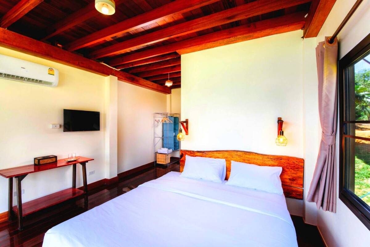 1 bedroom, hypo-allergenic bedding, in-room safe, individually furnished