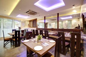 Restaurant - Hotel Good Times (New Delhi)