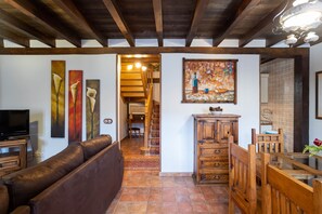 House, 5 Bedrooms | Living room | Flat-screen TV - Casa Rural Casa Adolfo (Santa Inés)