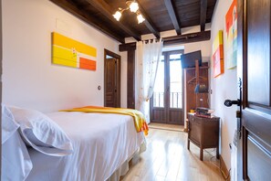 House, 5 Bedrooms | 5 bedrooms, desk, iron/ironing board, bed sheets - Casa Rural Casa Adolfo (Santa Inés)