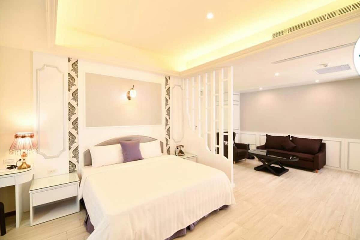 Phòng đôi Premium, 1 phòng ngủ | Bàn, truy cập Internet không dây miễn phí, bộ trải giường 