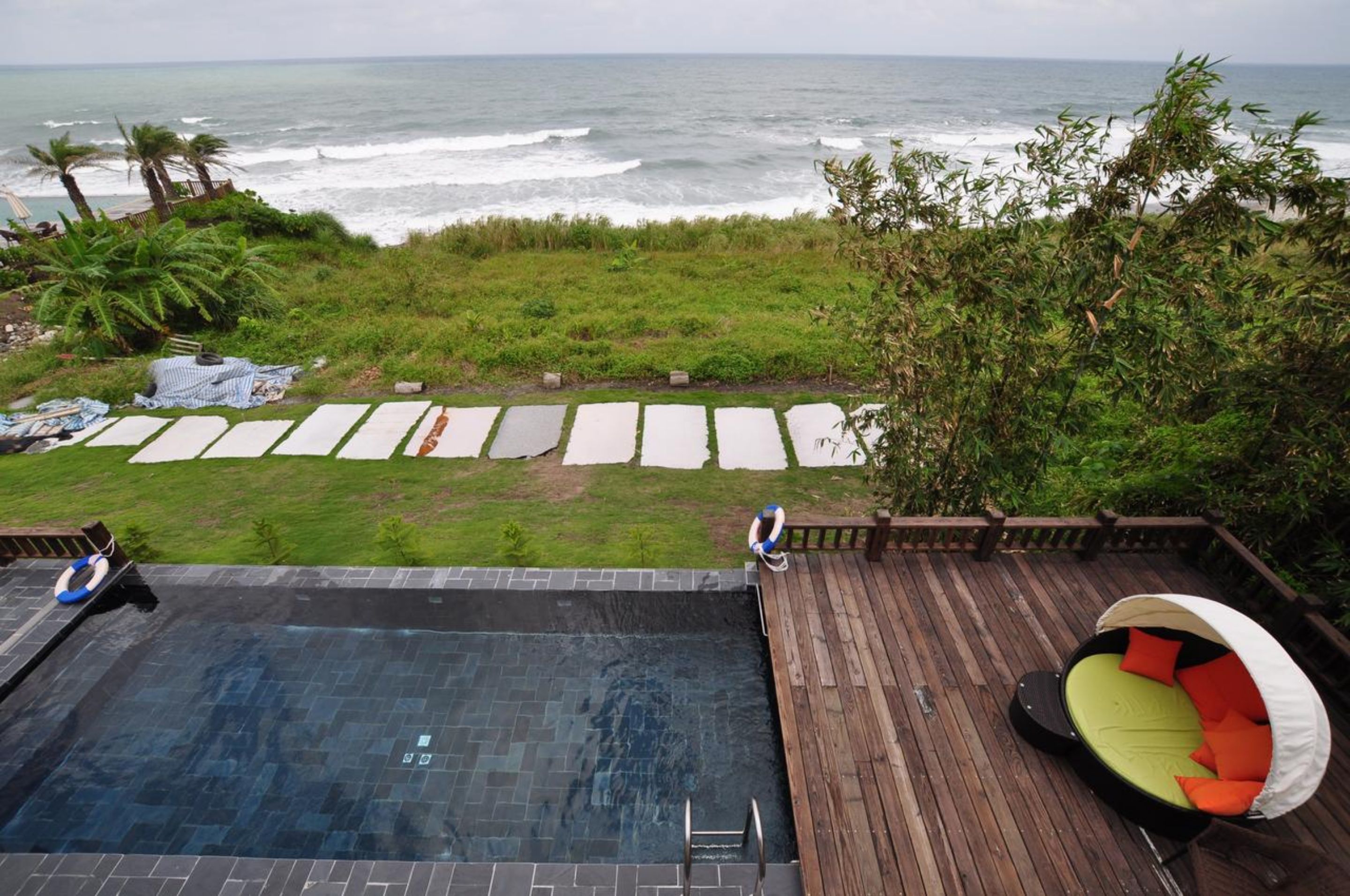 house, 3 bedrooms, private pool | minibar, in-room safe, desk, soundproofing