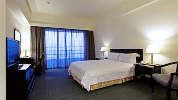 Superior Double Room | Down comforters, desk, laptop workspace, blackout drapes