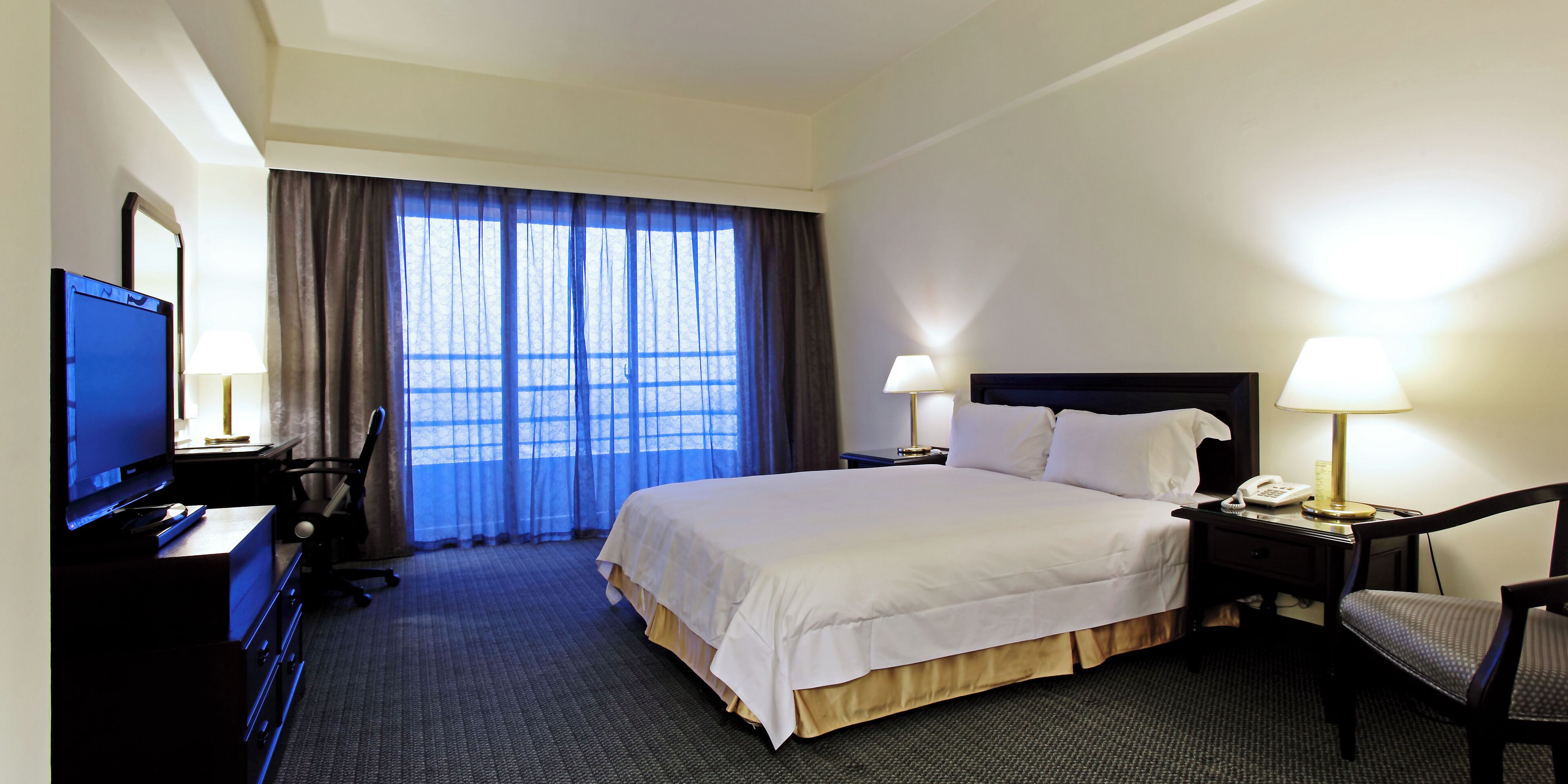 Business Double Room | Down comforters, desk, laptop workspace, blackout drapes