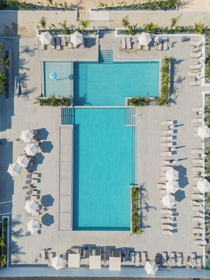 Pool - Abacus Suites (Ayia Napa)